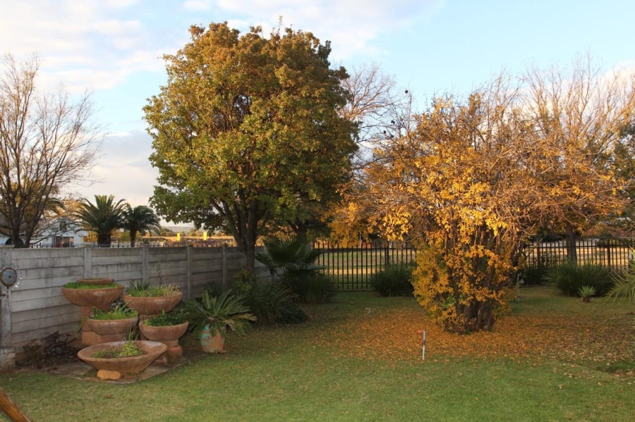 5 Bedroom Property for Sale in Stilfontein Ext 4 North West